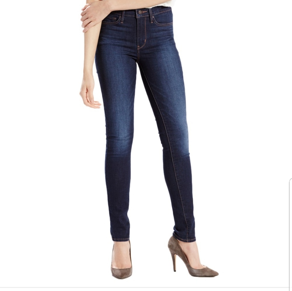 Levi's Slimming Skinny Jeans